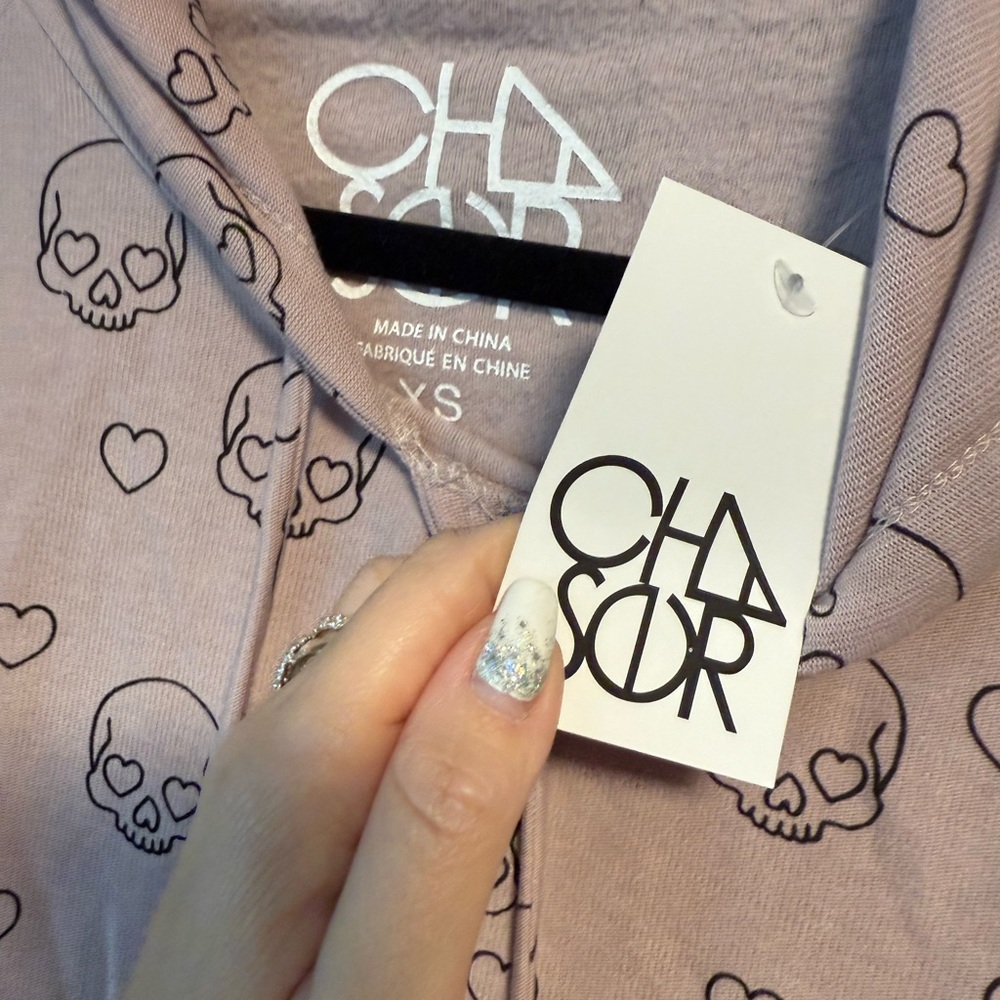 Chaser Pink Skull and Heart Hoodie NWT Size  XS - Picture 3 of 5
